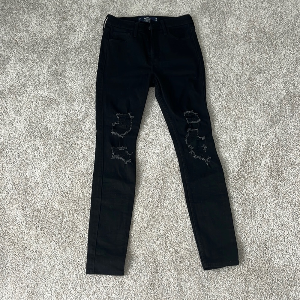 black hollister skinny jeans